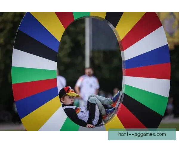 2024欧洲杯苏格兰球迷慕尼黑广场合影引发关注引发热议